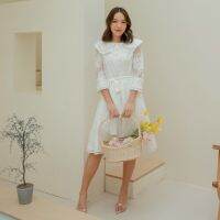 ROSSARIN - Lady in White Dress (เดรสลูกไม้)