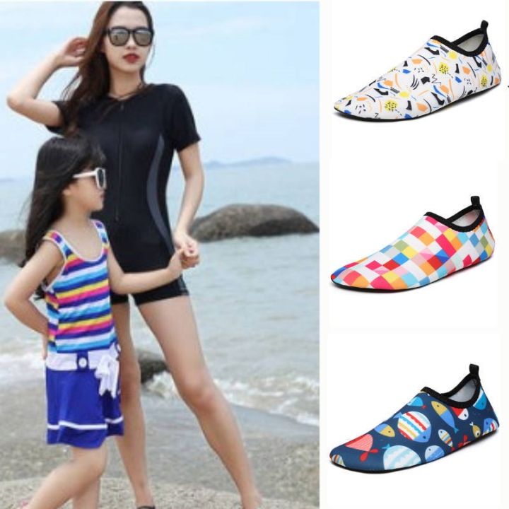 hot-sale-beach-shoes-mens-and-womens-sports-barefoot-skin-fitting-soft-upstream-childrens-non-slip-swimming-quick-drying-snorkeling