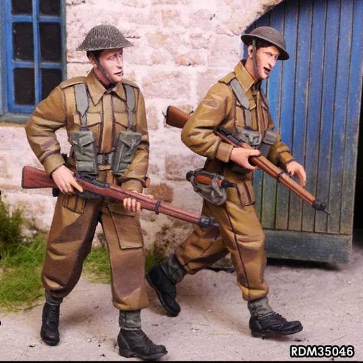 135 Resin Model Figure Gk Soldier Ww2 British Soldier Raise A Gun Wwii Military Themes 