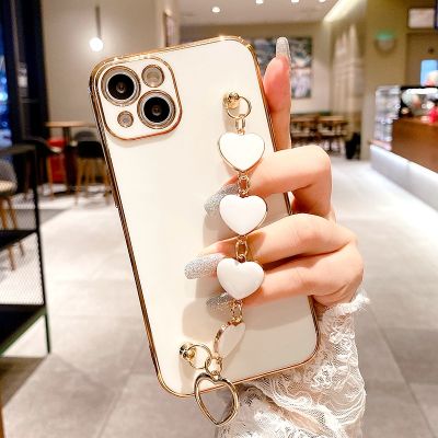 [สินค้าใหม่ในสต็อก] Soft Electroplated Candy Case สำหรับ iPhone 11 12 13 14 Pro Max XS X XR 7 8 Plus Mini SE 2020สร้อยข้อมือ Love Heart กันชนปกหลัง