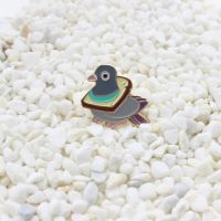 Cute Peace Dove Metal Pigeon Enamel Pins Wheat Delicious Slice Collar Cartoon Animal Badge Lapel Brooch Jewelry Gifts Wholesale