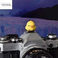 LFYE5L สากลสากลสากล การออกแบบสร้างสรรค์ ฝาครอบไฟฉาย DSLR ฐานเสียบกล้อง ลูกเจี๊ยบหมู3D อุปกรณ์เสริมกล้อง ฝาปิดช่องแฟลช ฝาครอบช็อตร้อน อุปกรณ์ไฟฉายกล้อง ฝาครอบป้องกันสำหรับป้องกัน