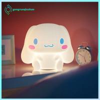 GONGRUOQIUSHAN USB โคมไฟกลางคืนการ์ตูนโคมไปตั้งโต๊ะกระป๋องชาร์จได้ LED ถนอมสายตาน่ารักไฟกลางคืนใช้ในครัวเรือน