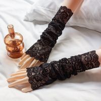 Free Summer Lace Sunscreen Arm Sleeve Women Gloves Sun Protection Arm Cover Fashion Breathe Sleeve Lace Arm Cover Decorative Sleeves