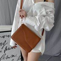 kfe901 Pris Goldie Bag - Chestnut กระเป๋าคาดอก