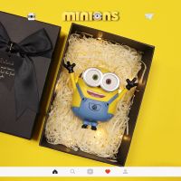 Despicable Dad Little Yellow Man Gift Hands Beijing Universal Studios ของที่ระลึกของขวัญวันวาเลนไทน์การตกแต่งต้นแบบภาพยนตร์