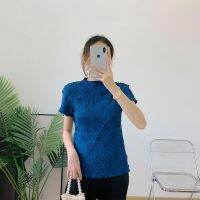 2023 Hot Miyake pleated heavy industry embossed top for women  summer design niche stretch comfortable solid color short-sleeved T-shirt