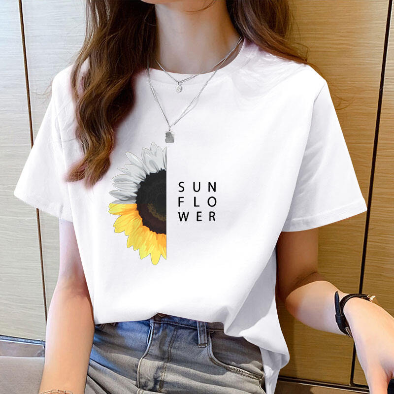 เสื้อยืดสีดำ