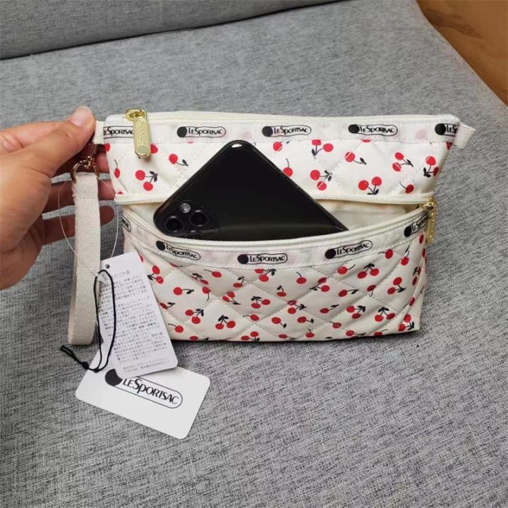 lesportsac-ญี่ปุ่นนูนเชอร์รี่คลัทช์กระเป๋า-casual-กระเป๋าเครื่องสำอางกระเป๋าขนาดเล็กกระเป๋าเดินกระเป๋า-7105