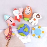 【hot】❀☑ 10pcs Kawaii Astronaut Flatback Scrapbooking Accessories Dollhouse Miniatures Crafts