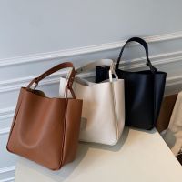 【jw】☎  2022 New Large Capacity Females Made of Leather Handbags Brand Shoulder Shopping and