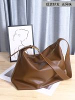 【CC】 Large capacity soft collapse minimalist style single shoulder crossbody bag