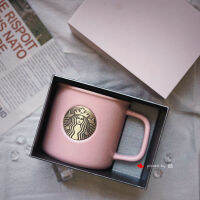 Starbuck 2022สีชมพูย้อนยุคทองแดงตราพนมเปญเซรามิกน้ำดื่มเครื่องหมายถ้วยกล่องของขวัญ