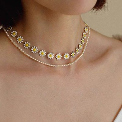 Flower Daisy Clavicle Chain Necklace Women Choker Statement Wedding Bridal Pendant Jewelry Korean Girls Gift Neck Accessories Adhesives Tape