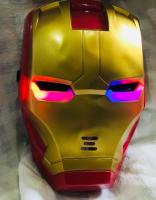 หน้ากากไอรอนแมน Iron man Mask มีไฟที่ตา มีปุ่มเปิด-ปิดไฟ ใส่ถ่านกระดุม 3 ก้อน