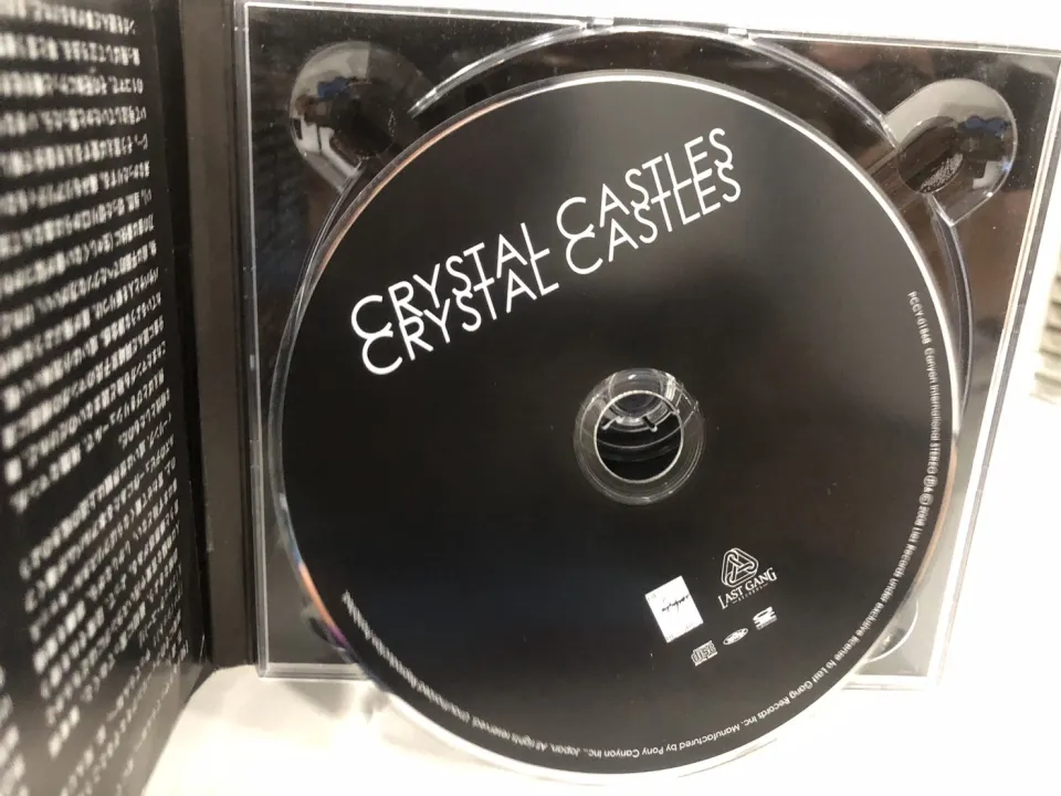 CD クリスタル・キャッスルズ (3) Crystal castles - 洋楽