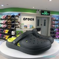 [A Full of energy]☃โยธิน2022ใหม่ Crocs พื้นไม้คลาสสิกรองเท้าบุรุษรองเท้าแตะฤดูร้อนรองเท้าแตะชายหาด