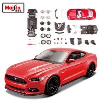 Maisto 1:24 2015 Ford Mustang GT Assembly Version Alloy Car Model Diecast Metal Toy Car Model Simulation Collection Children Gif