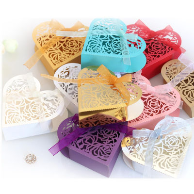 50pcs Love Heart Laser Cut Hollow Carriage Favors Gifts Flower Candy Dragee Boxes with Ribbon Baby Shower Wedding Party Supplies