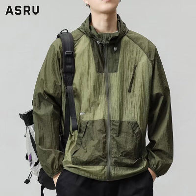 ASRV แจ็คเก็ตแบบ Lightweight ผู้ชาย เสื้อกันหนาว เสื้อแจ็คเก็ต เสื้อคลุมชาย แจ็กเก็ตมีฮู้ดของผู้ชายเสื้อผ้าป้องกันแสงแดดแบบใหม่ชุดคาร์โกเสื้อแจ็กเก็ตบาง