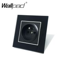 กล่องกลมซ็อกเก็ตฝรั่งเศสสี่ชั้น Ce Wallpad แก้วคริสตัลสีดำ16a 4ทางเป้าปลั๊กตัวเมียมาตรฐานฝรั่งเศสพร้อมกรงเล็บ