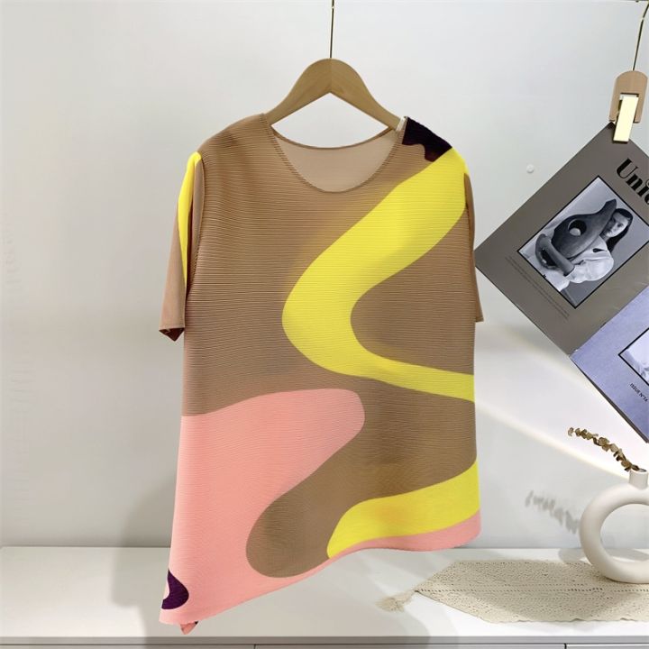 เสื้อยืดพิมพ์ลายจีบใหม่สำหรับฤดูร้อนปี-2023-สำหรับผู้หญิง