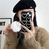 ins Love Plush จี้โทรศัพท์สำหรับ iPhone13Promax เคสโทรศัพท์ Jelly TPU สำหรับ iPhone14promax รักสีขาวหัวใจโทรศัพท์กรณีสำหรับ iPhone11 เคสโทรศัพท์ซิลิโคนสีดำทั้งหมดสำหรับ iPhone12 เคสโทรศัพท์หัวใจรักเต็มรูปแบบสำหรับ iPhone13