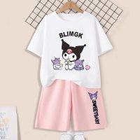 Sanrioed Anime Kuromi Cinnamoroll Melody เด็กผู้ชายเด็กหญิงชุดเสื้อผ้าเด็กเสื้อยืดกางเกงขาสั้น 2 ชิ้น / ชุดเด็กเสื้อกีฬา Pullover