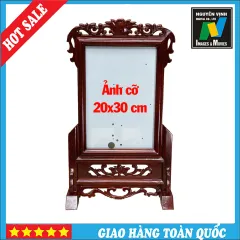 Khung ảnh thờ gỗ hương: Hãy tận hưởng vẻ đẹp sang trọng và trang trọng của khung ảnh thờ gỗ hương, được chế tác từ loại gỗ quý và kỹ thuật đúc cao cấp. Điểm nhấn tuyệt vời cho phòng thờ trong gia đình của bạn.