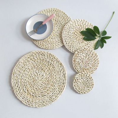 Natural Corn Husk Handmade Straw Weave Placemat Heat-Resistant Casserole Mat Kitchen Dinner Table Mat Home Decor