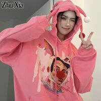 Zhu Xia เสื้อสเวตเชิ้ตมีฮู้ดพิมพ์ลายตัวตลกที่น่าสนใจดีไซน์ใหม่ฤดูใบไม้ร่วงและฤดูหนาวสีชมพูอเนกประสงค์เสื้อแบบหลวมเทรนด์คู่รัก