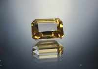 พลอยซิทริน(Citrine) ทรงสี่เหลี่ยม หนัก 1.86 กะรัต ขนาด 6x4x8 mm. พลอยแท้ 100% เนื้อดี ราคาถูก มีของแถมทุกออเดอร์