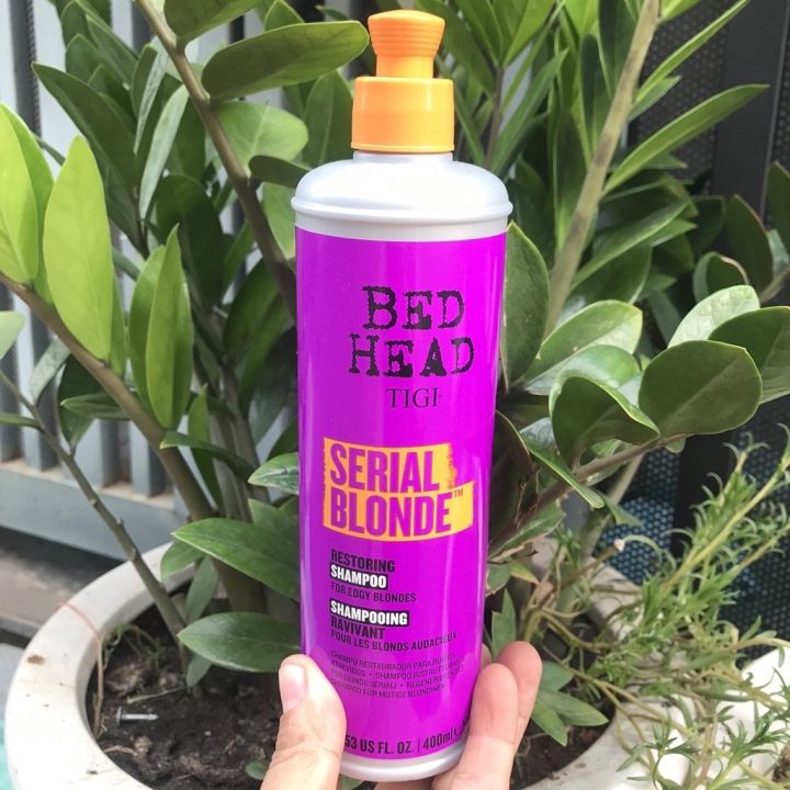 Dầu gội, Tigi Bed Head, tóc bạch kim: Dưỡng tóc bạch kim của bạn với dầu gội Tigi Bed Head chuyên dành cho tóc được nhuộm. Sản phẩm này sẽ giúp giữ màu tóc lâu trôi, đồng thời mang đến độ bóng và mượt cho mái tóc của bạn. Hãy xem hình ảnh và tìm hiểu thêm về sản phẩm này ngay hôm nay.