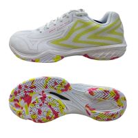 MIZUNO Badminton Wave Claw EL 2 รองเท้าแบตมินตัน มิซูโน่ หน้าเท้ากว้าง ของแท้