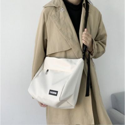 Japanese street style messenger bag personality