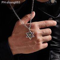 New mens six-pointed star fashion necklace mens fashion retro niche skull Joker pendant for men and women.