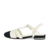 【high-quality】Black and white color matching small fragrant wind woven one line buckle headband low heeled sandals for women wearing French Roman flat bottomed sandals