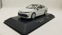 【HOT SALE】 Fashions King โมเดล1:43รถซีดานสำหรับ Toyota Camry 2018ขายดีของขวัญของสะสมขนาดเล็กรุ่นสีขาว