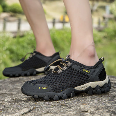 องเท้าผ้าใบผู้ชาย 2023รองเท้าผ้าใบลําลอง รองเท้าแตะ รองเท้าตาข่ายผู้ชาย รองเท้าลุยน้ำระบายอากาศฤดูร้อน รองเท้าเดินป่าแบบตาข่าย