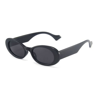 [COD]แว่นตากันแดด UV400 กรอบใส ทรงวงรี สีแคนดี้ แฟชั่นใหม่ สไตล์วินเทจ คลาสสิก สําหรับผู้หญิง