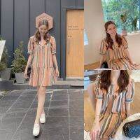 SLYQ VALENCIA STRIPED OVERSIZED COTTON DRESS ? เดรสสั้นทรงโอเวอร์ไซส์ ผ้าคอตตอนลายทางโทนสีส้ม-เท