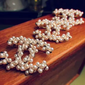 Chanel Silver CC Bubble Pearl Pearl Necklace