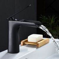 Bathroom Basin Faucet Black/White Baking Solid Brass Faucet Sink Mixer Tap Hot and Cold Waterfall Basin Lavtory Faucet