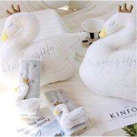 พร้อมส่ง Goose Car Pillow หมอนรองคอ ติดเบาะรถยนต์  และปลอกหุ้มเข็มขัดนิรภัย