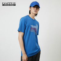 DAPPER เสื้อยืด Tri-Colors Print T-Shirt สีฟ้า