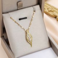 [18K Gold Plating] Inlaid Zircon Infinity Twist Necklace for Womens Individuality and Never Fading Banquet Party Jewelry Gift Fashion Chain Necklaces