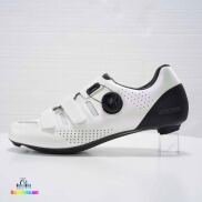 Giày cá đạp xe Road Santic 2 dán 1 vặn đế carbon màu trắng