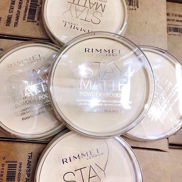 rimmel-stay-matte-long-lasting-pressed-powder-001-translurent-แป้งฝุ่นอัดแข็งเนื้อบางเบาโปร่งแสง-อุดมไปด้วยแร่ธาตุที่สำคัญ-ให้ผิวดูเนียนใสผุดผ่อง