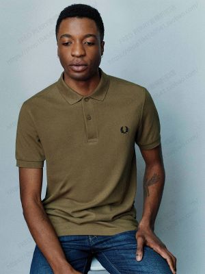 Fredperry สีทึบแขนสั้นเสื้อโปโลธุรกิจข้าวสาลี,ลำลองสุภาพบุรุษและเยาวชนชายปักลายฤดูร้อน