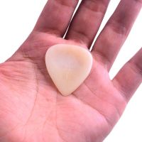 Guitar Picks Natural Bovine Bone Acoustic Music Picks Plectrum Playing Training Tools for Bass Acoustic Electric Guitar Guitar Bass Accessories